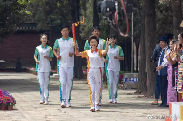 今天的告成觀星臺，一場火炬?zhèn)鬟f燃遍全國！