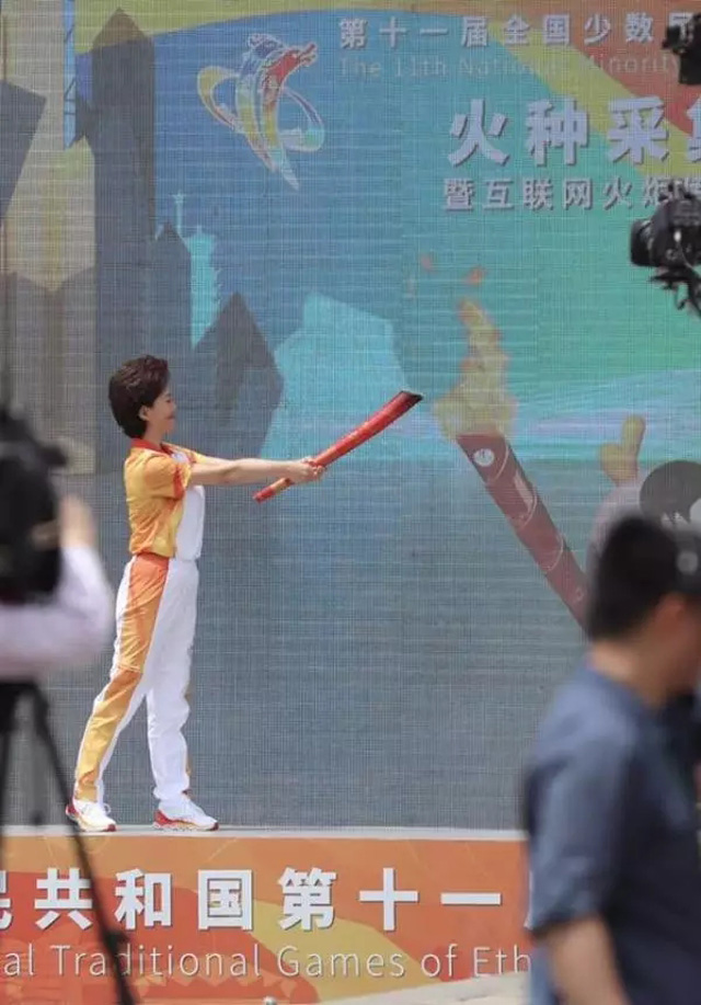 今天的告成觀星臺，一場火炬?zhèn)鬟f燃遍全國！
